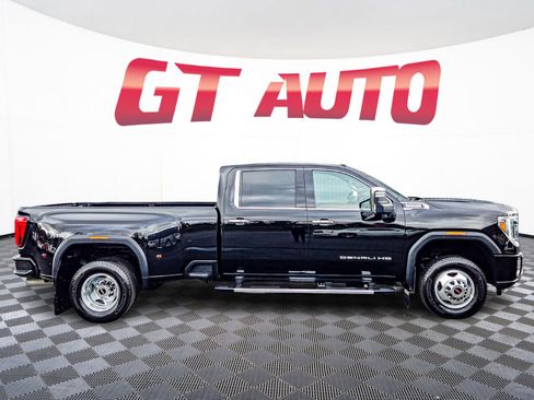 Used 2021 GMC Sierra 3500 Denali w/ Denali Ultimate Package image 8
