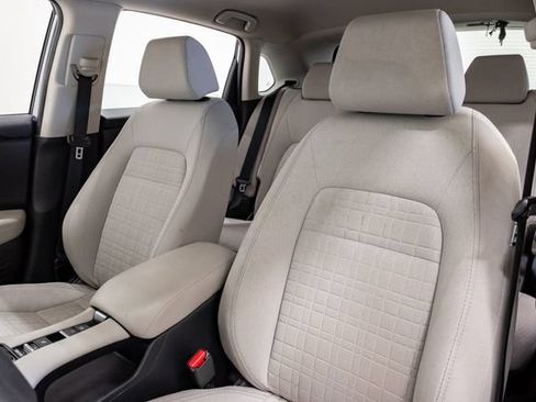 Used 2024 Honda HR-V LX image 9