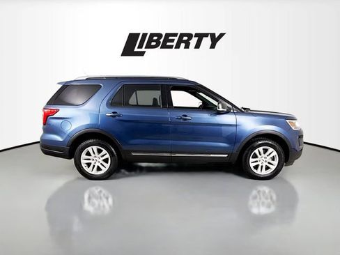 Certified 2019 Ford Explorer XLT w/ Equipment Group 202A image 8