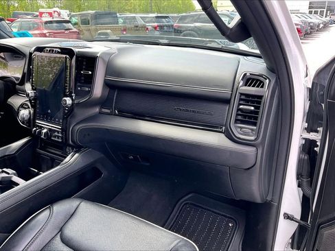 Used 2024 RAM 1500 Limited AWD/4WD image 12