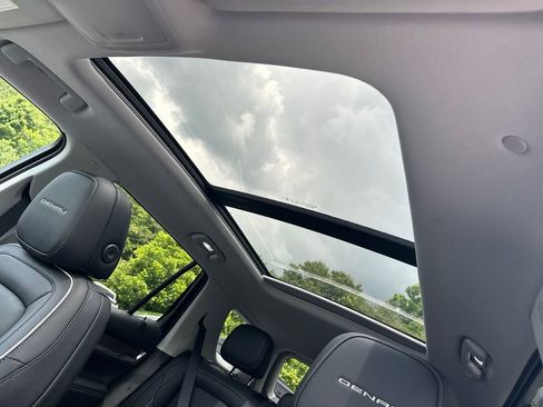 New 2026 GMC Terrain Denali w/ LPO, Floor Liner Package AWD/4WD image 31
