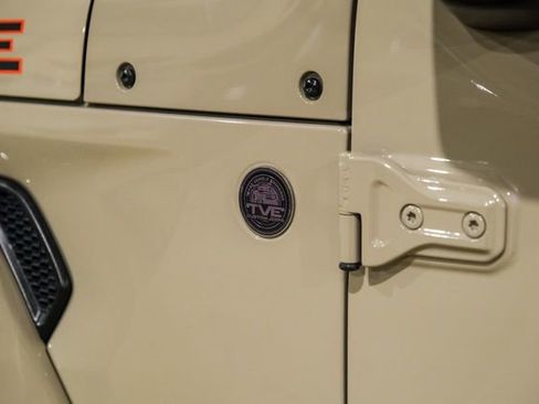 Used 2022 Jeep Gladiator Mojave w/ LED Lighting Group image 36