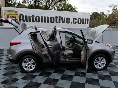 Used 2019 Kia Sportage LX w/ LX Popular Package image 60