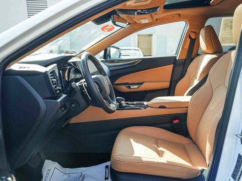 Used 2025 Lexus NX 250 FWD w/ Accessory Package (Z1) image 17