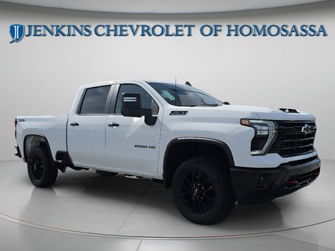 New 2026 Chevrolet Silverado 2500 LT w/ Trail Boss Package AWD/4WD image 2