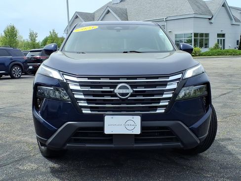 Used 2024 Nissan Rogue SV AWD/4WD image 7