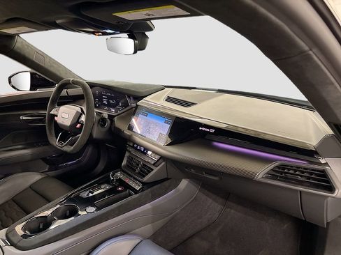 New 2025 Audi RS e-tron GT performance image 14