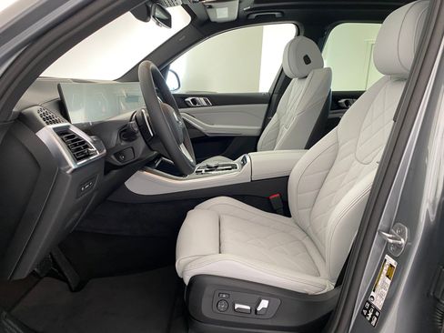 New 2026 BMW X5 xDrive40i w/ Premium Package image 4