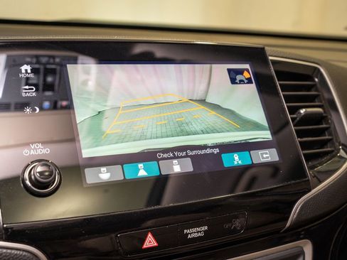 Used 2021 Honda Pilot Elite image 18