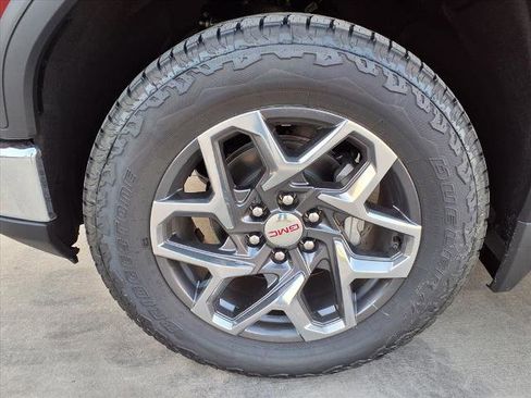 New 2026 GMC Sierra 1500 SLT image 21