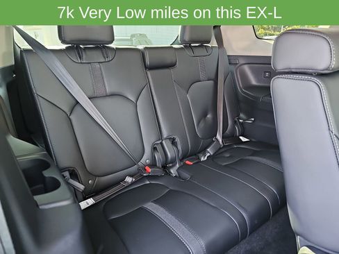 Used 2025 Honda Pilot EX-L image 12