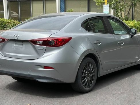Used 2015 MAZDA MAZDA3 i Sport FWD image 12