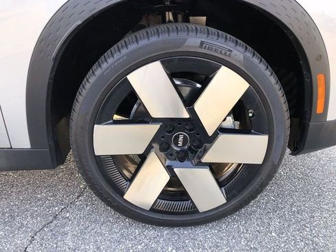 Used 2025 MINI Cooper Countryman S w/ Comfort Package Max image 10