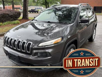 Used 2017 Jeep Cherokee Latitude w/ Safety/Convenience Group