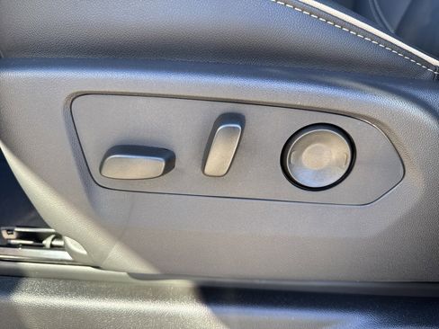 New 2026 GMC Yukon XL Elevation image 22