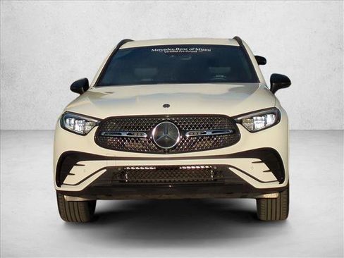 Certified 2025 Mercedes-Benz GLC 300 GLC 300 image 2