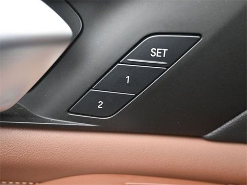 Certified 2023 BMW X5 sDrive40i w/ Executive Package image 21