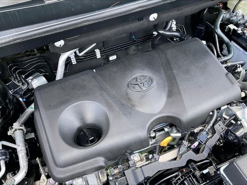 Used 2025 Toyota RAV4 XLE w/ Convenience Package AWD/4WD image 30