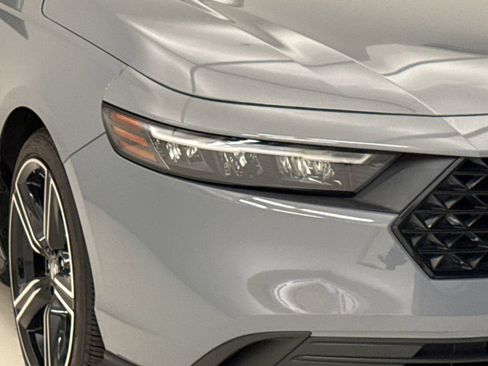 Used 2023 Honda Accord Sport image 5