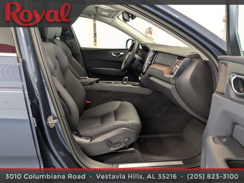 Certified 2023 Volvo XC60 B5 Plus w/ Protection Package Premier FWD image 8