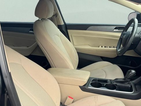 Used 2018 Hyundai Sonata SEL w/ Cargo Package image 16
