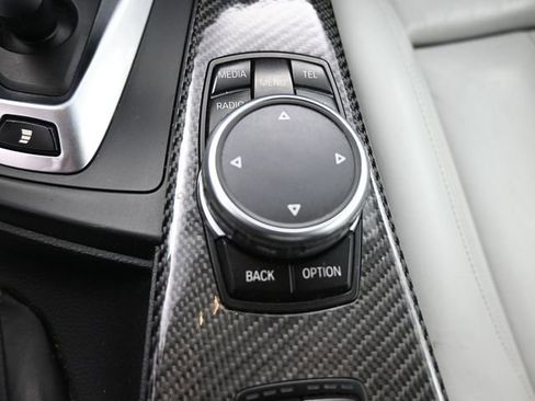 Used 2016 BMW M4 Convertible image 31