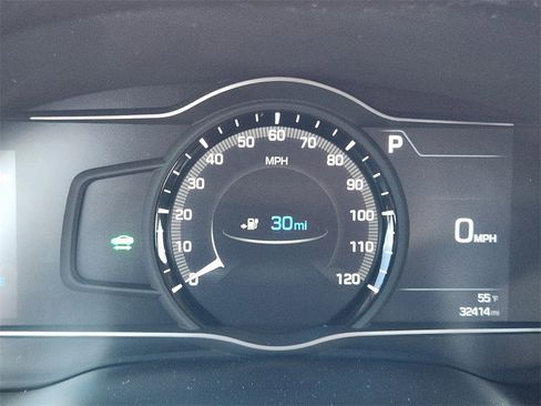 Used 2019 Hyundai Ioniq Electric image 14