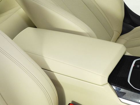 Certified 2023 BMW 330i Sedan RWD image 16