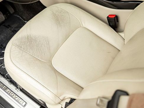 Used 2020 Land Rover Range Rover Long Wheelbase HSE image 16