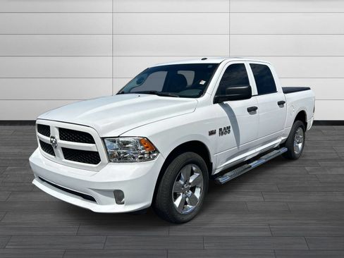 Used 2018 RAM 1500 Express w/ Express Value Package AWD/4WD image 9