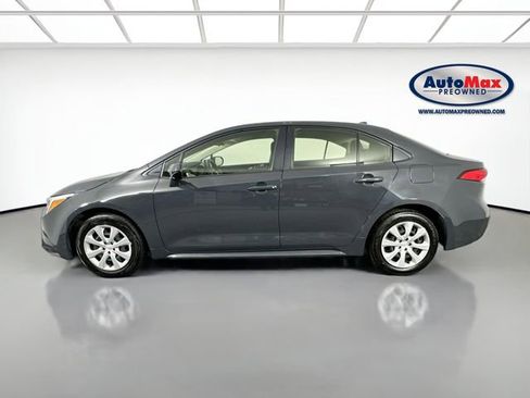 Used 2025 Toyota Corolla LE FWD image 8