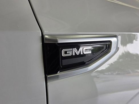 Used 2024 GMC Yukon XL Denali RWD image 19