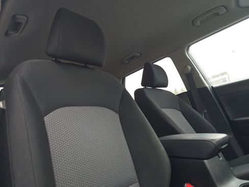 Used 2023 Kia Soul LX FWD image 17