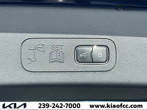 Used 2025 Lincoln Aviator Reserve image 13