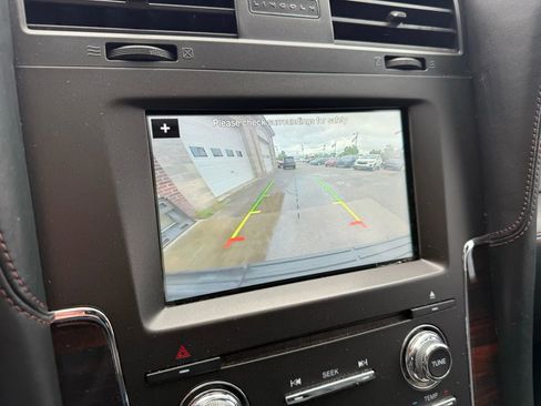 Used 2016 Lincoln Navigator Reserve image 35