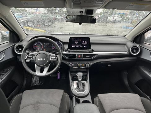 Used 2024 Kia Forte LXS FWD image 5