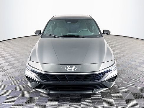 Used 2026 Hyundai Elantra Sport image 2