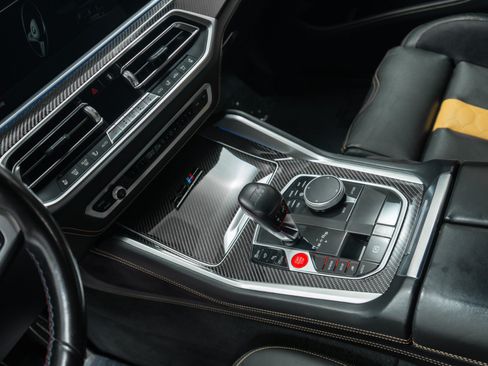 Used 2021 BMW X5 M AWD/4WD image 29