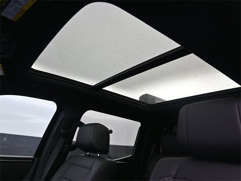 Used 2025 Toyota Tundra Limited image 12