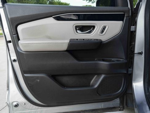 Used 2024 Honda Pilot EX-L image 37