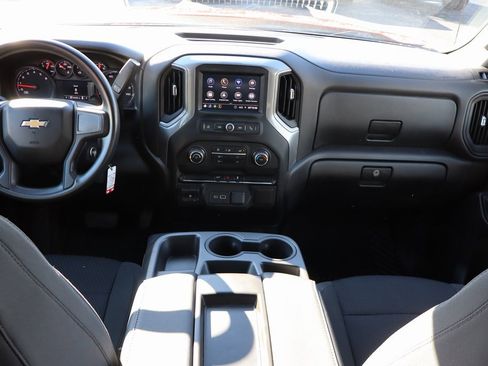 Used 2021 Chevrolet Silverado 1500 Custom image 12