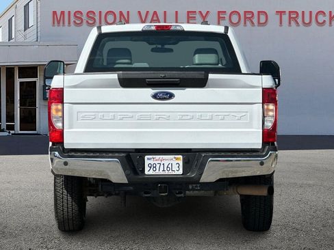 Used 2022 Ford F250 XL w/ Power Equipment Group image 5