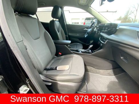 Certified 2024 Buick Encore GX Preferred FWD image 27