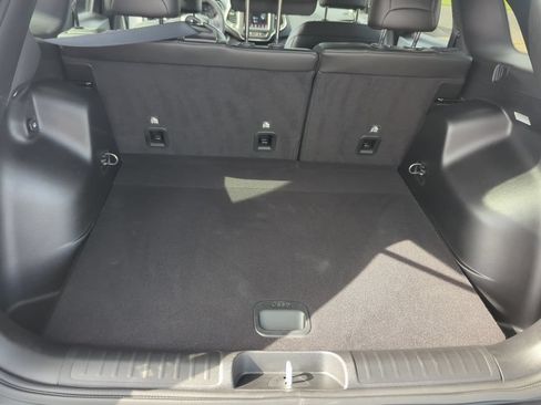 Used 2022 Jeep Cherokee Trailhawk AWD/4WD image 39