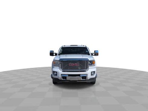 Used 2015 GMC Sierra 3500 Denali w/ Duramax Plus Package image 3