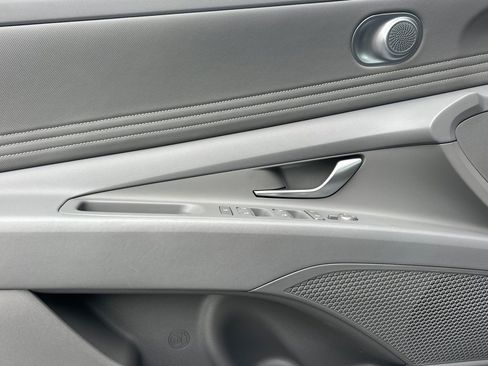 Certified 2025 Hyundai Elantra Sport image 14