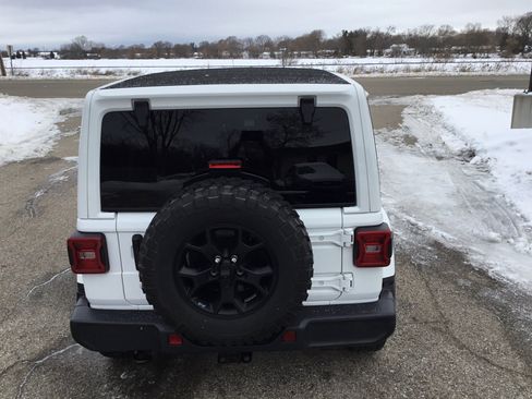 Used 2019 Jeep Wrangler Unlimited Sahara w/ Quick Order Package 24M Moab image 6