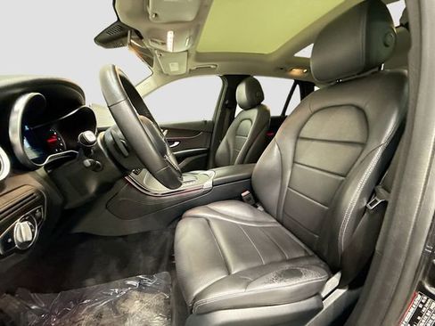 Used 2021 Mercedes-Benz GLC 300 image 10
