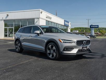 Certified 2024 Volvo V60 B5 Cross Country Plus