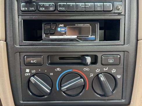 Used 1997 Toyota Camry CE image 17